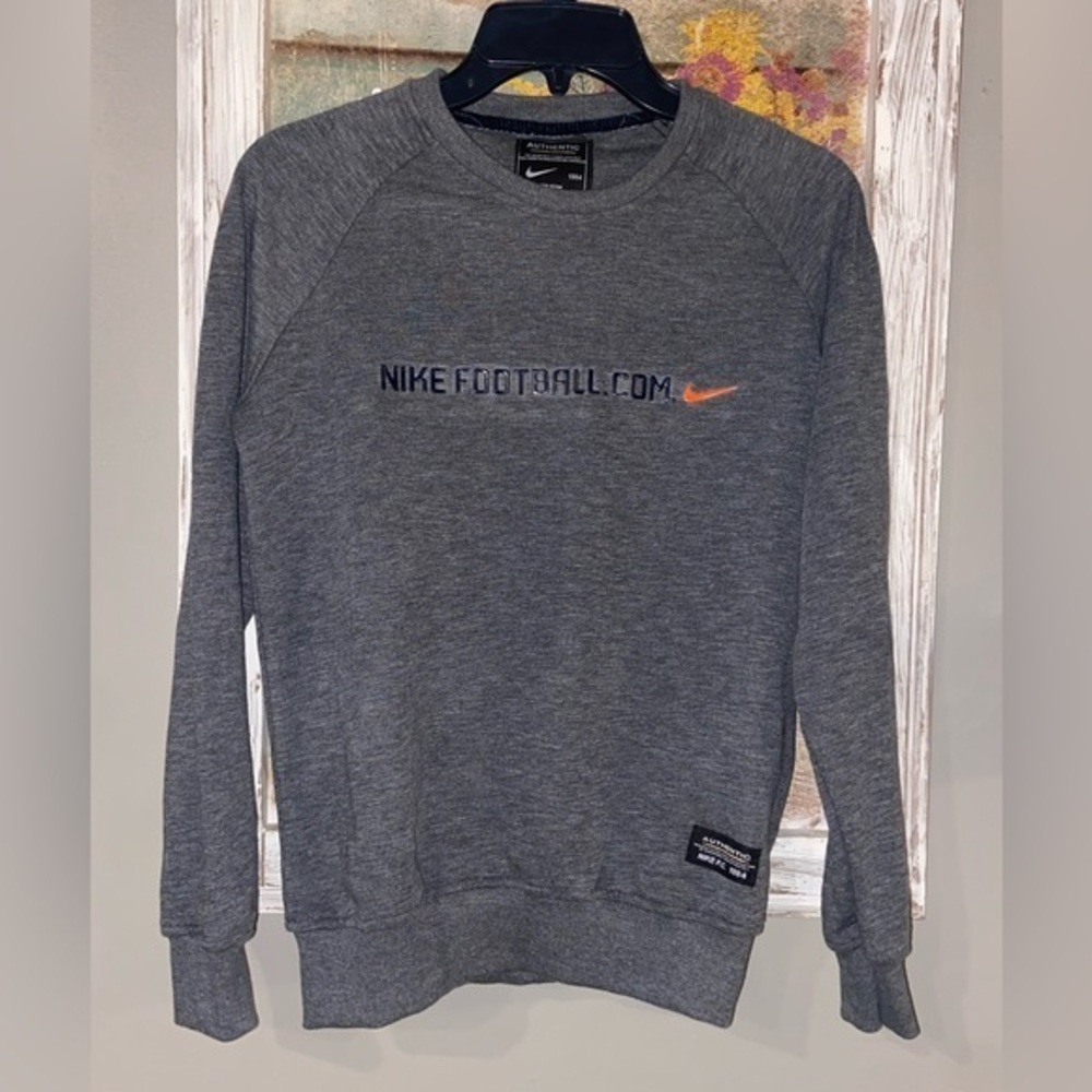 Men’s Nike Vintage Sweatshirt Small New Sezon Heather Gray